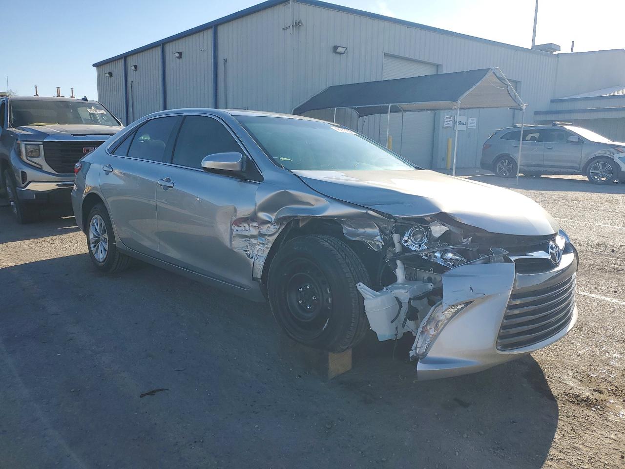 2015 TOYOTA CAMRY LE photo 7