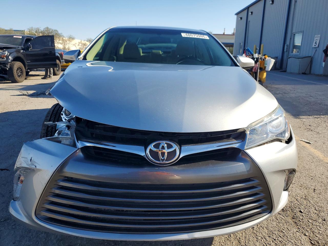 2015 TOYOTA CAMRY LE photo 9