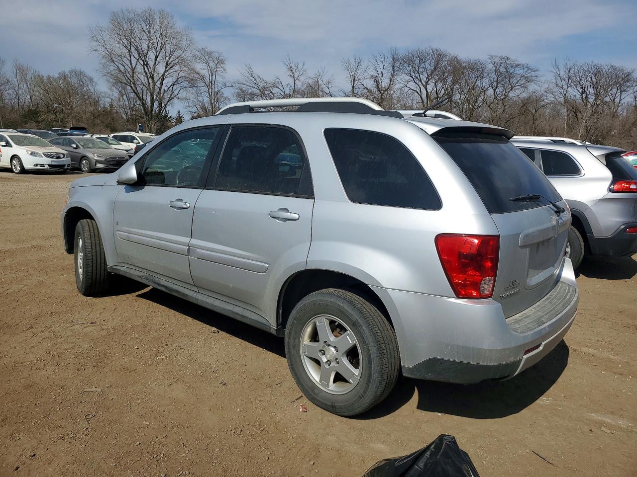 2009 PONTIAC TORRENT photo 3