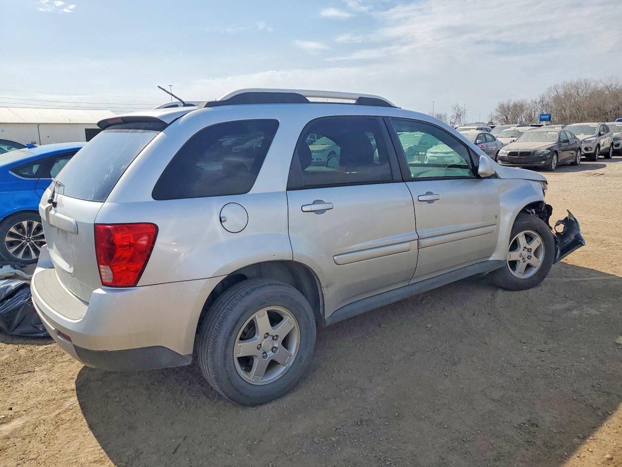 2009 PONTIAC TORRENT photo 5