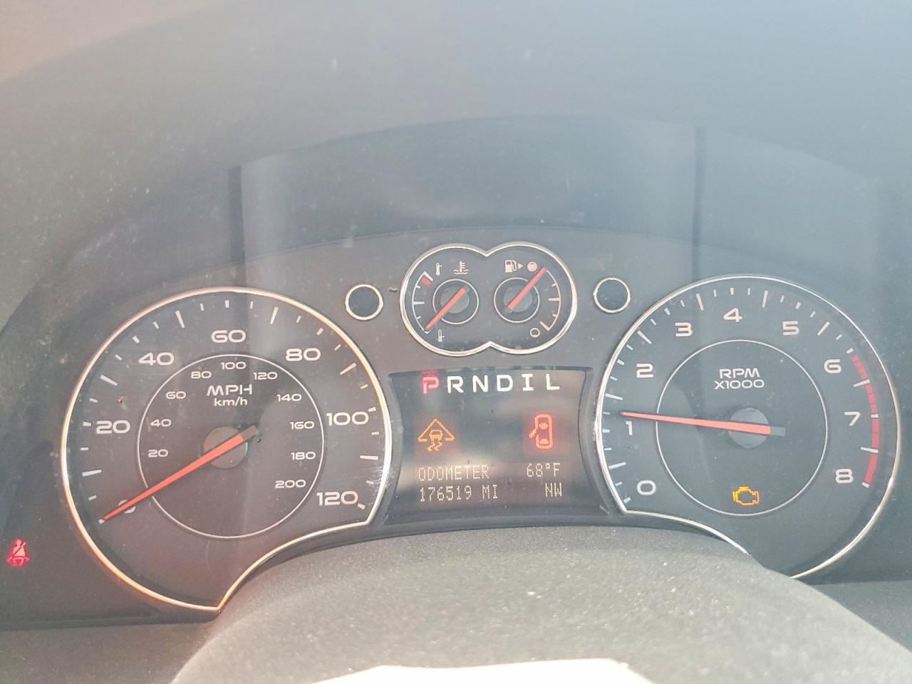 2009 PONTIAC TORRENT photo 17