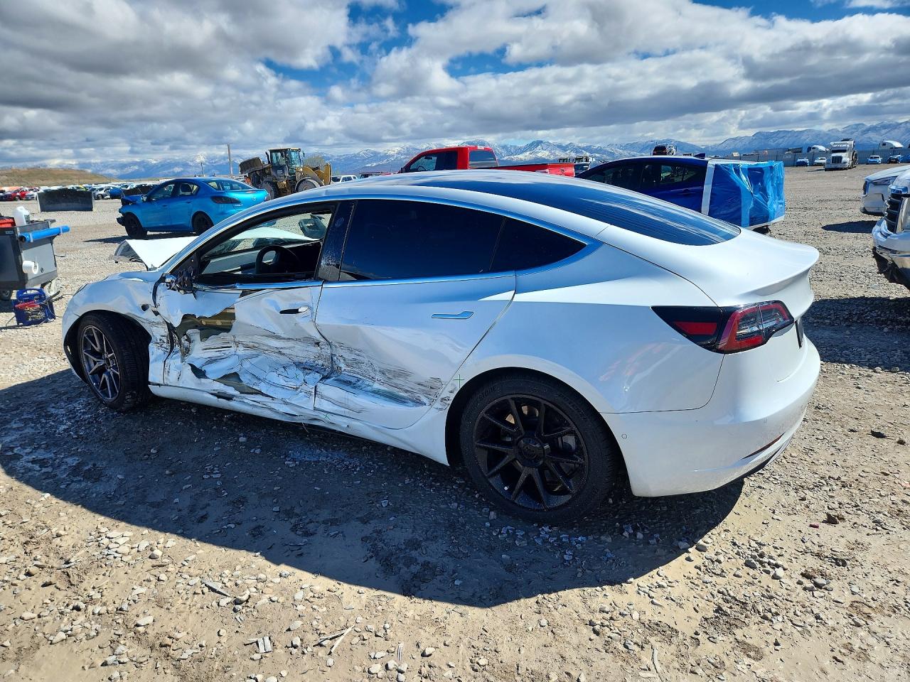 2019 TESLA MODEL 3 photo 3