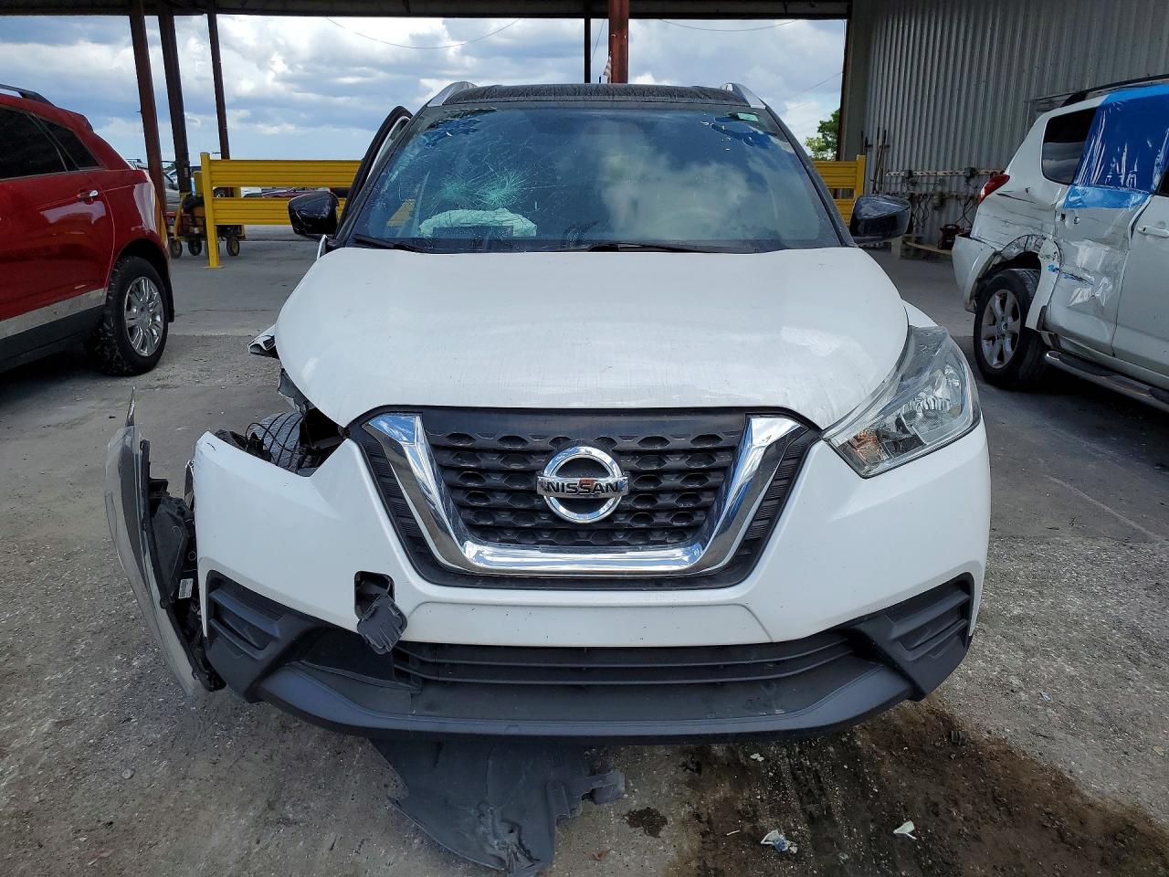 2019 NISSAN KICKS SV photo 9