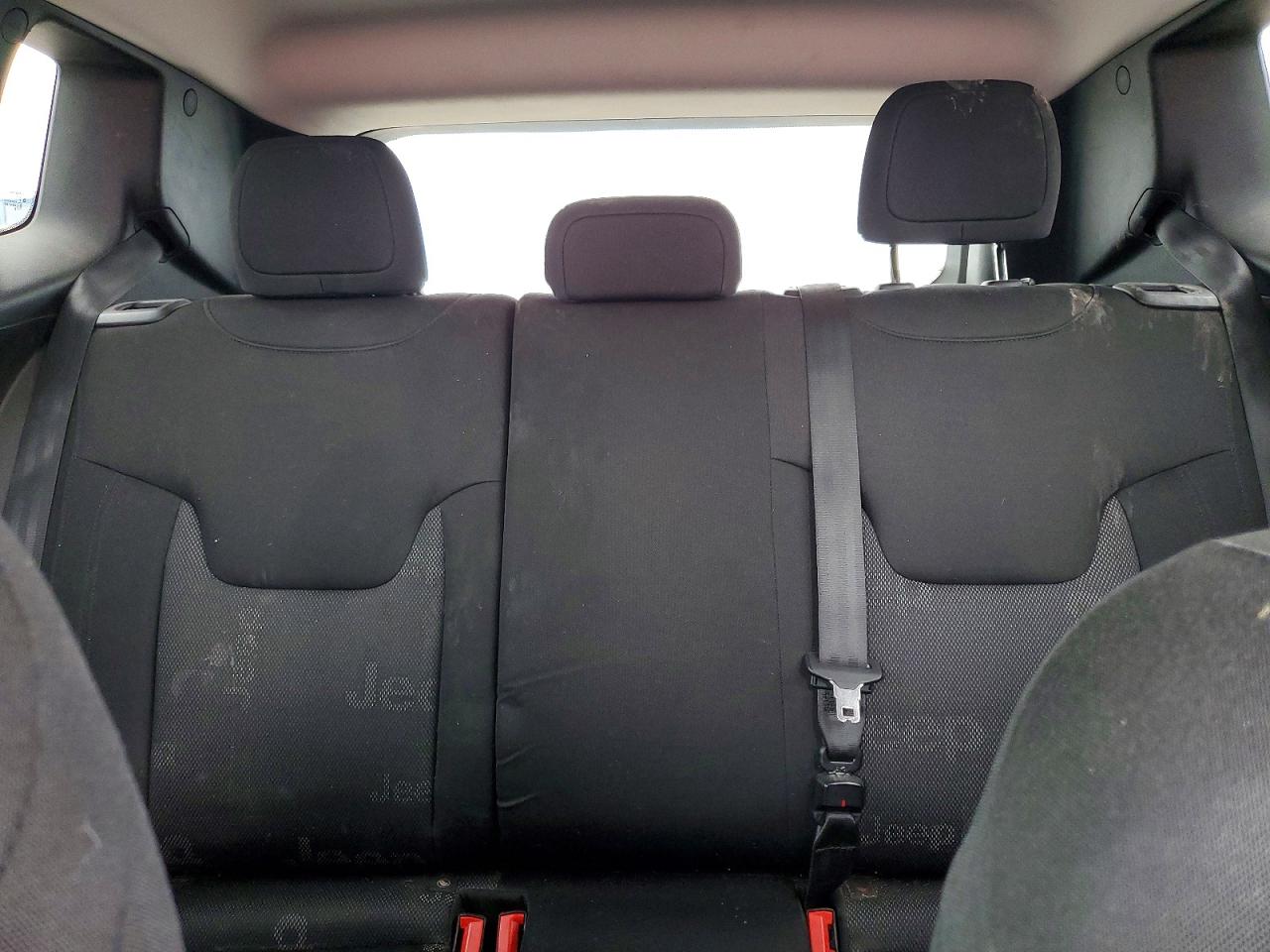 2017 JEEP RENEGADE LATITUDE photo 19