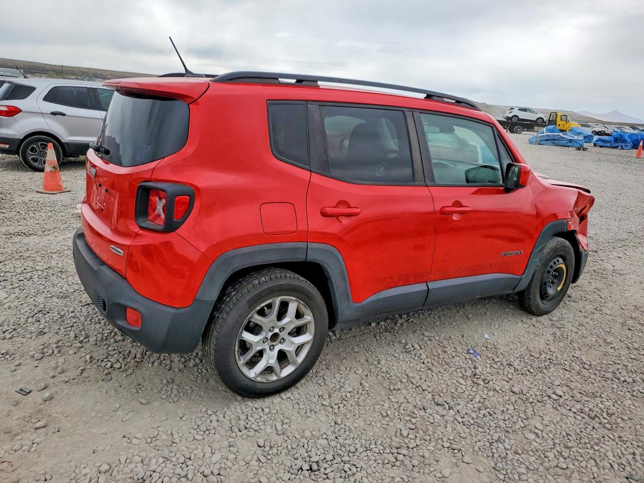 2017 JEEP RENEGADE LATITUDE photo 5
