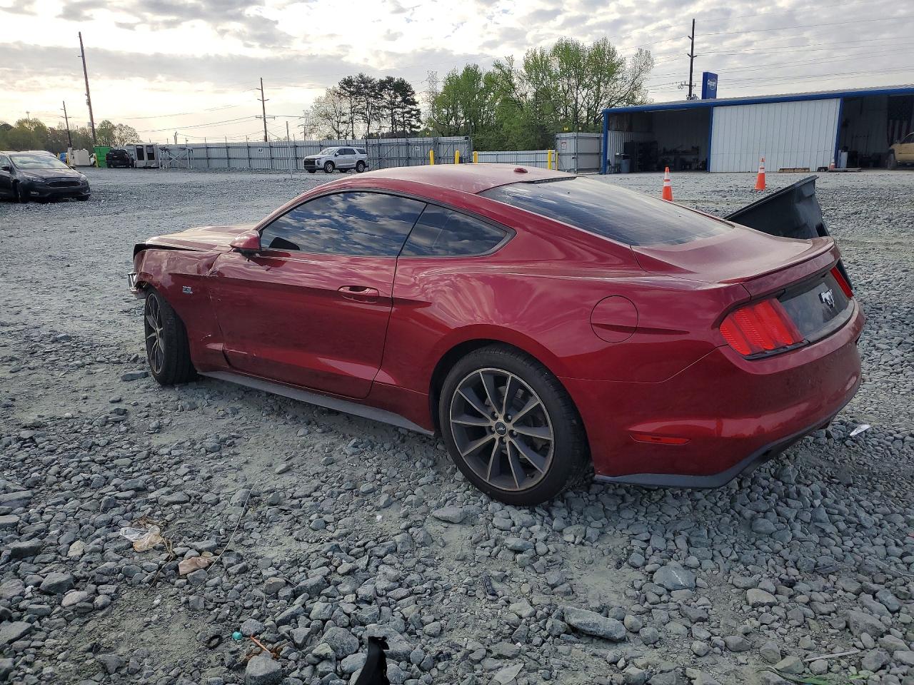 2017 FORD MUSTANG photo 3