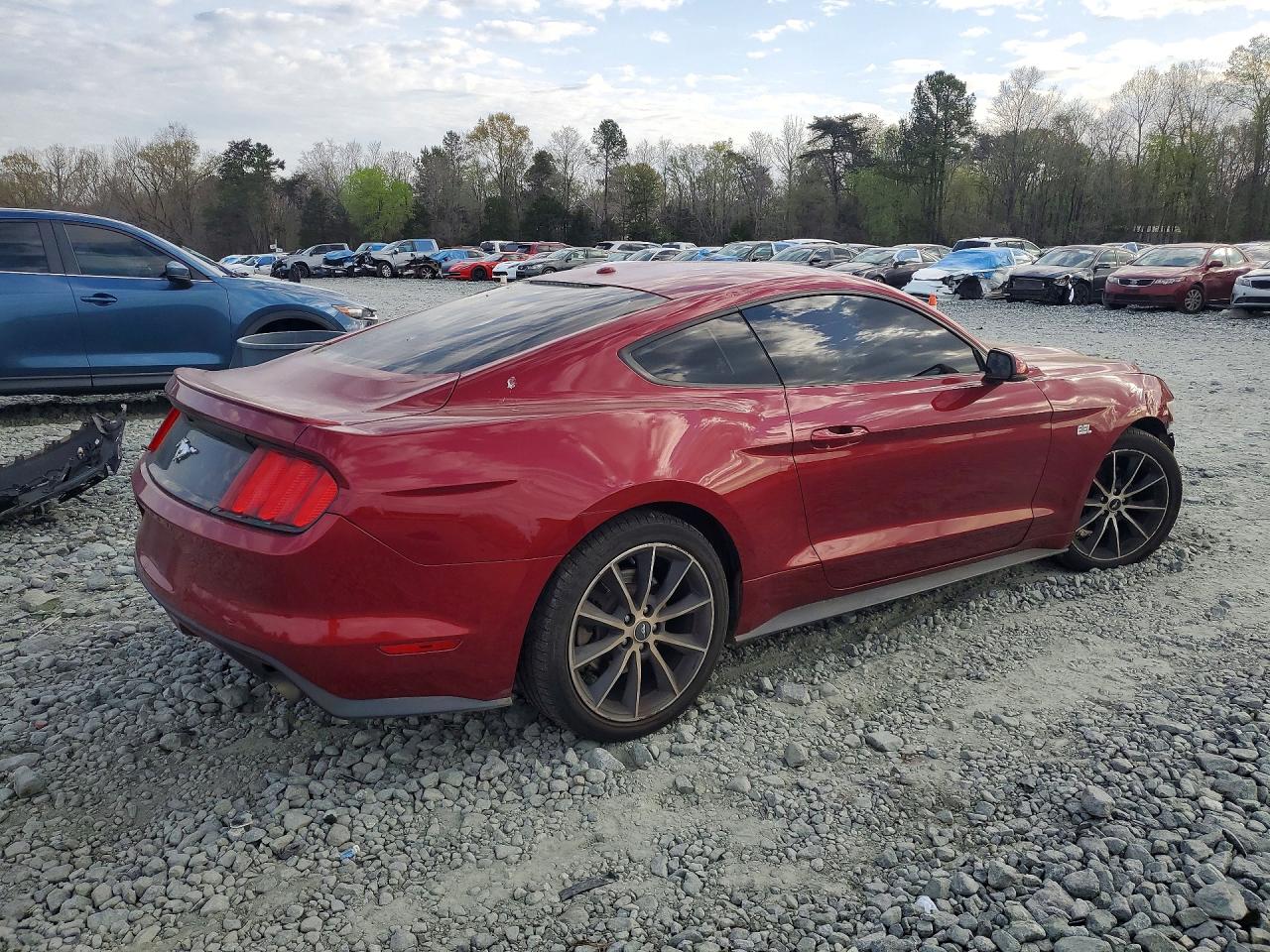 2017 FORD MUSTANG photo 5