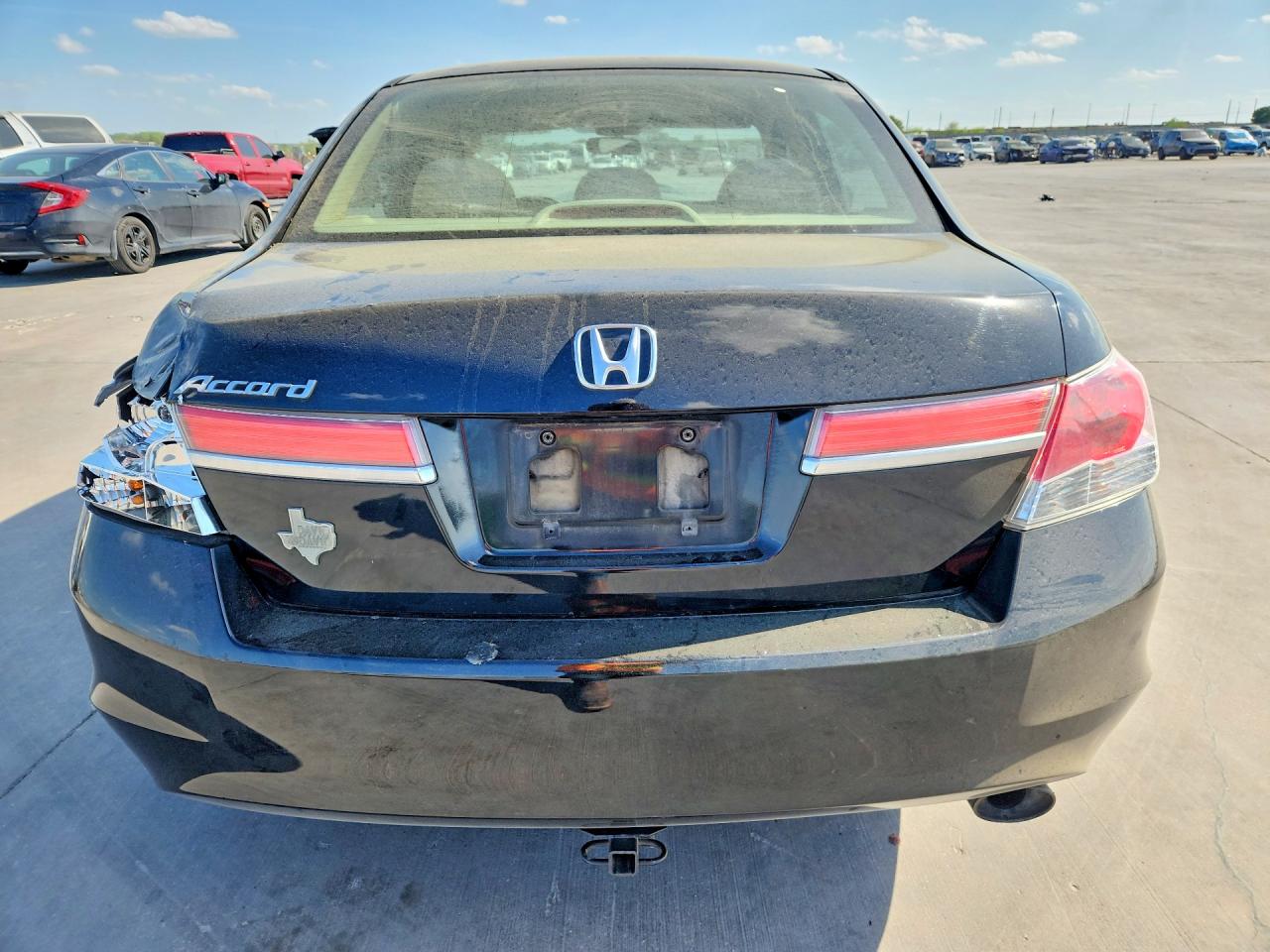 2012 HONDA ACCORD LX photo 11
