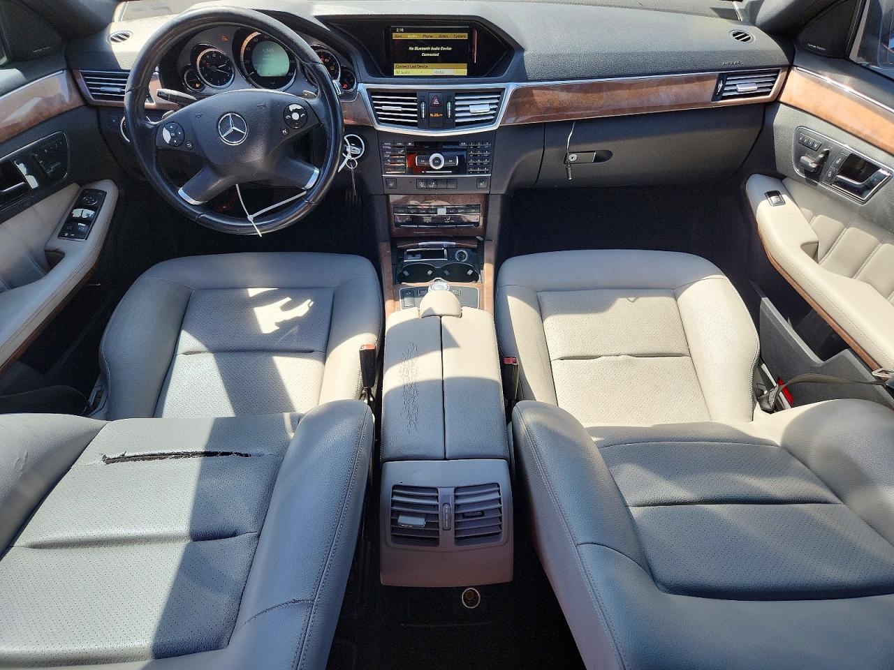 2011 MERCEDES-BENZ E 350 photo 22