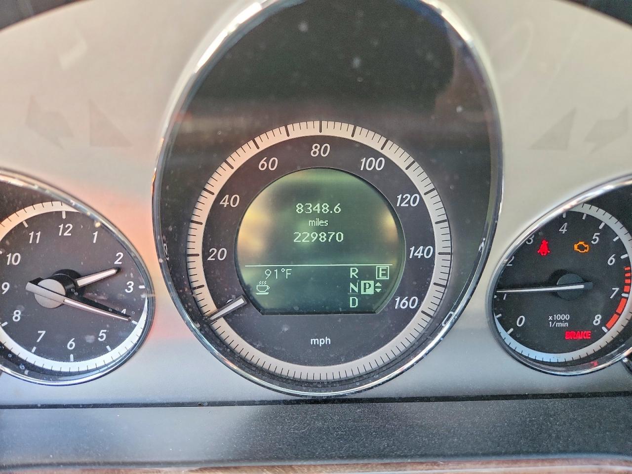 2011 MERCEDES-BENZ E 350 photo 25