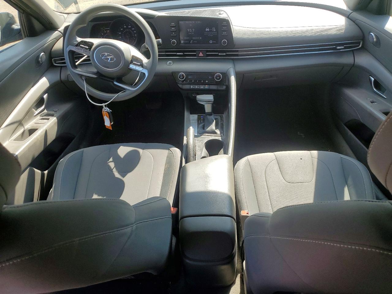 2022 HYUNDAI ELANTRA SEL photo 15