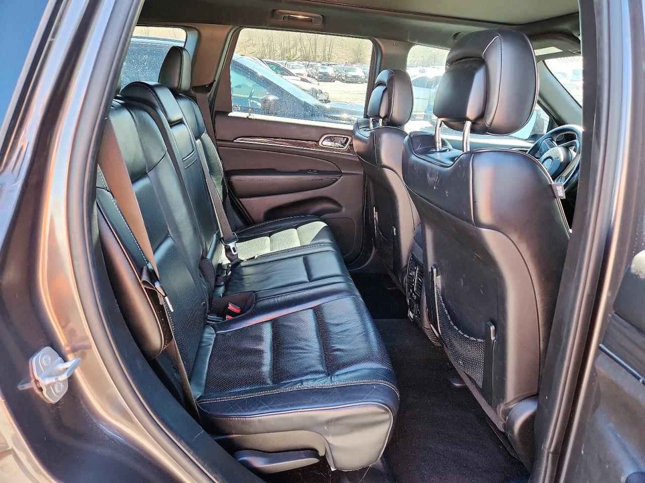 2015 JEEP GRAND CHEROKEE OVERLAND photo 21
