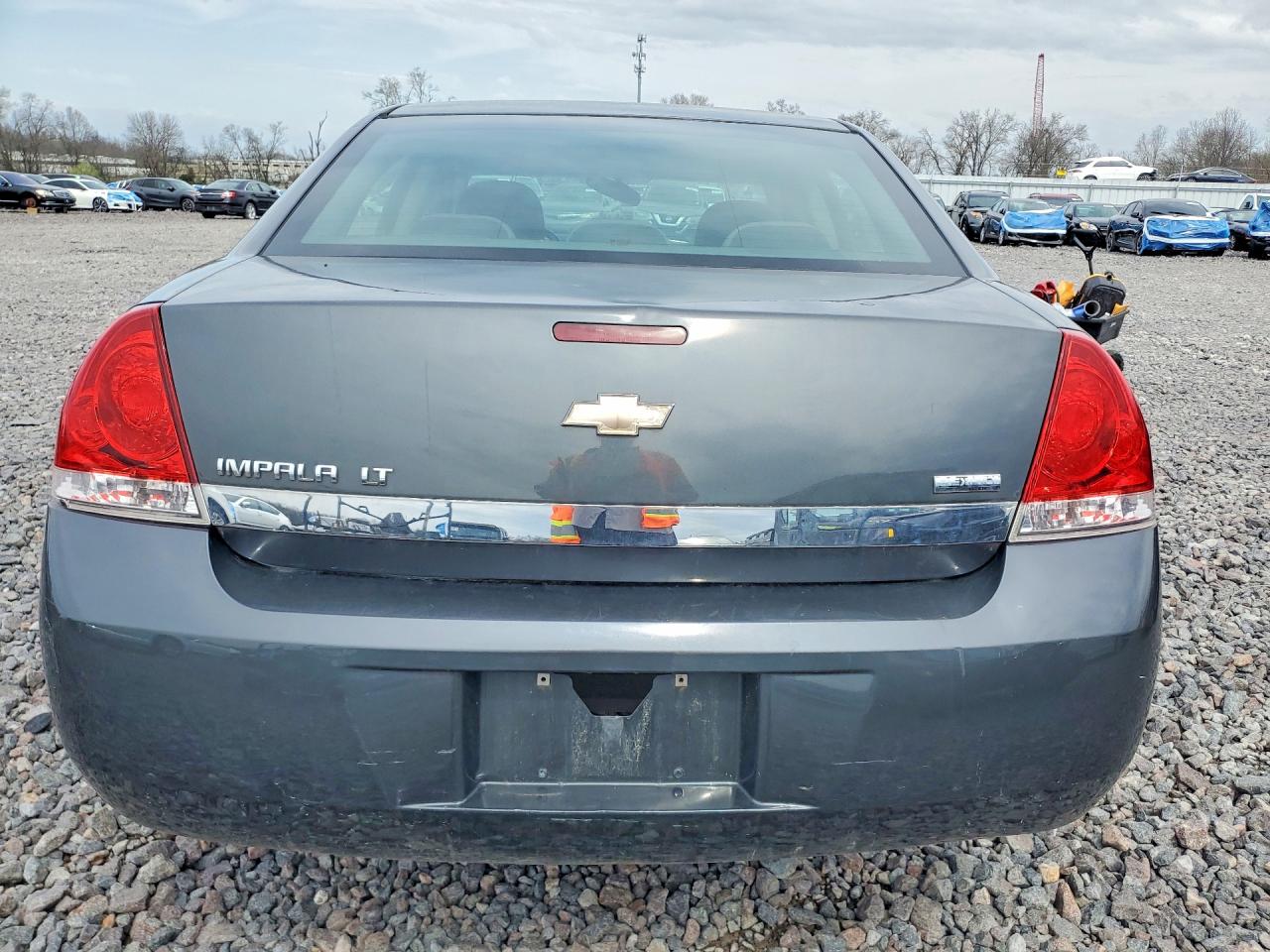 2010 CHEVROLET IMPALA LT photo 6
