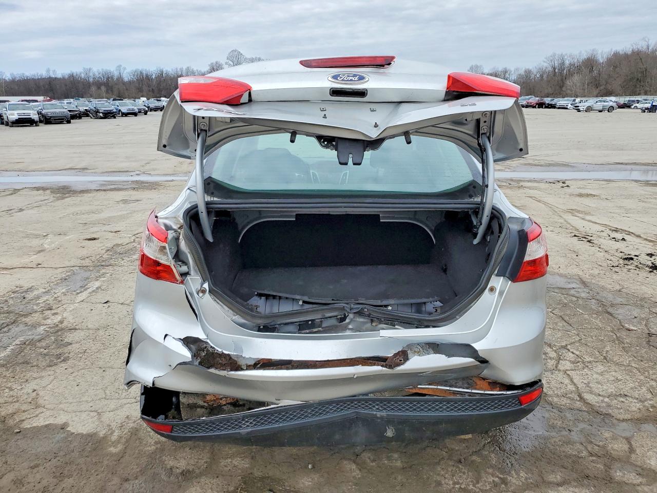 2013 FORD FOCUS SE photo 16