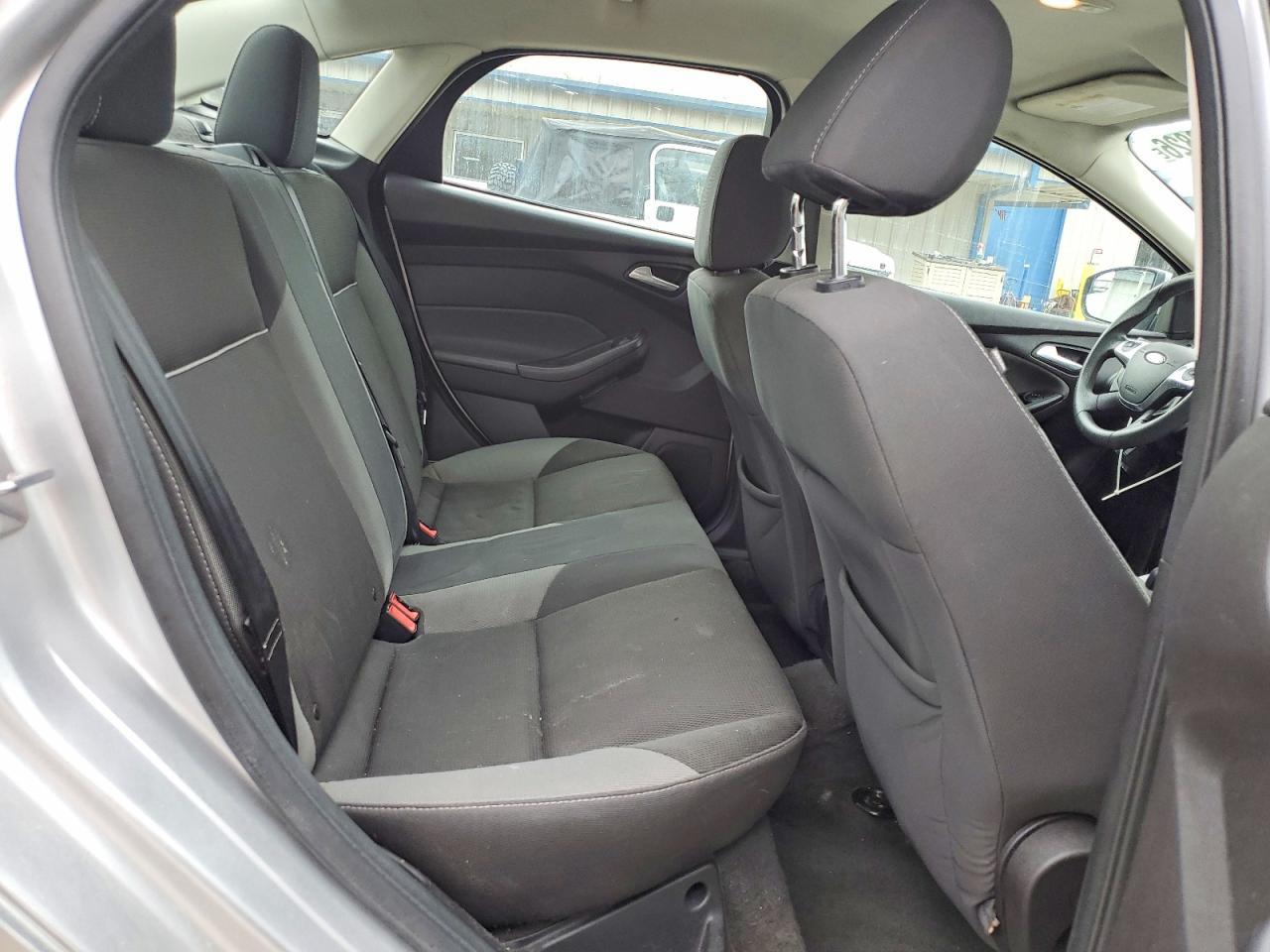 2013 FORD FOCUS SE photo 28