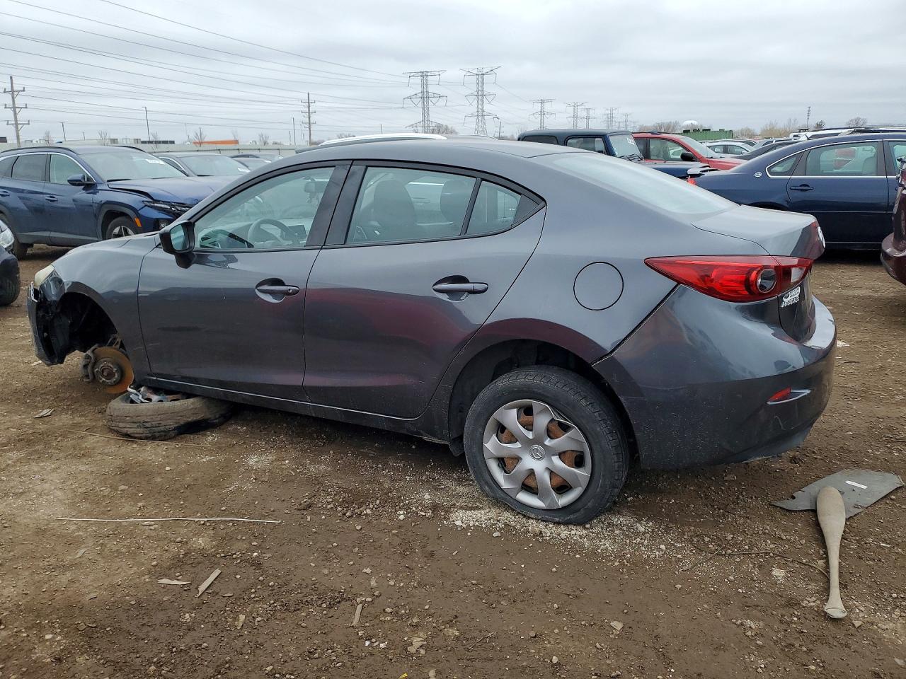 2014 MAZDA 3 SV photo 4