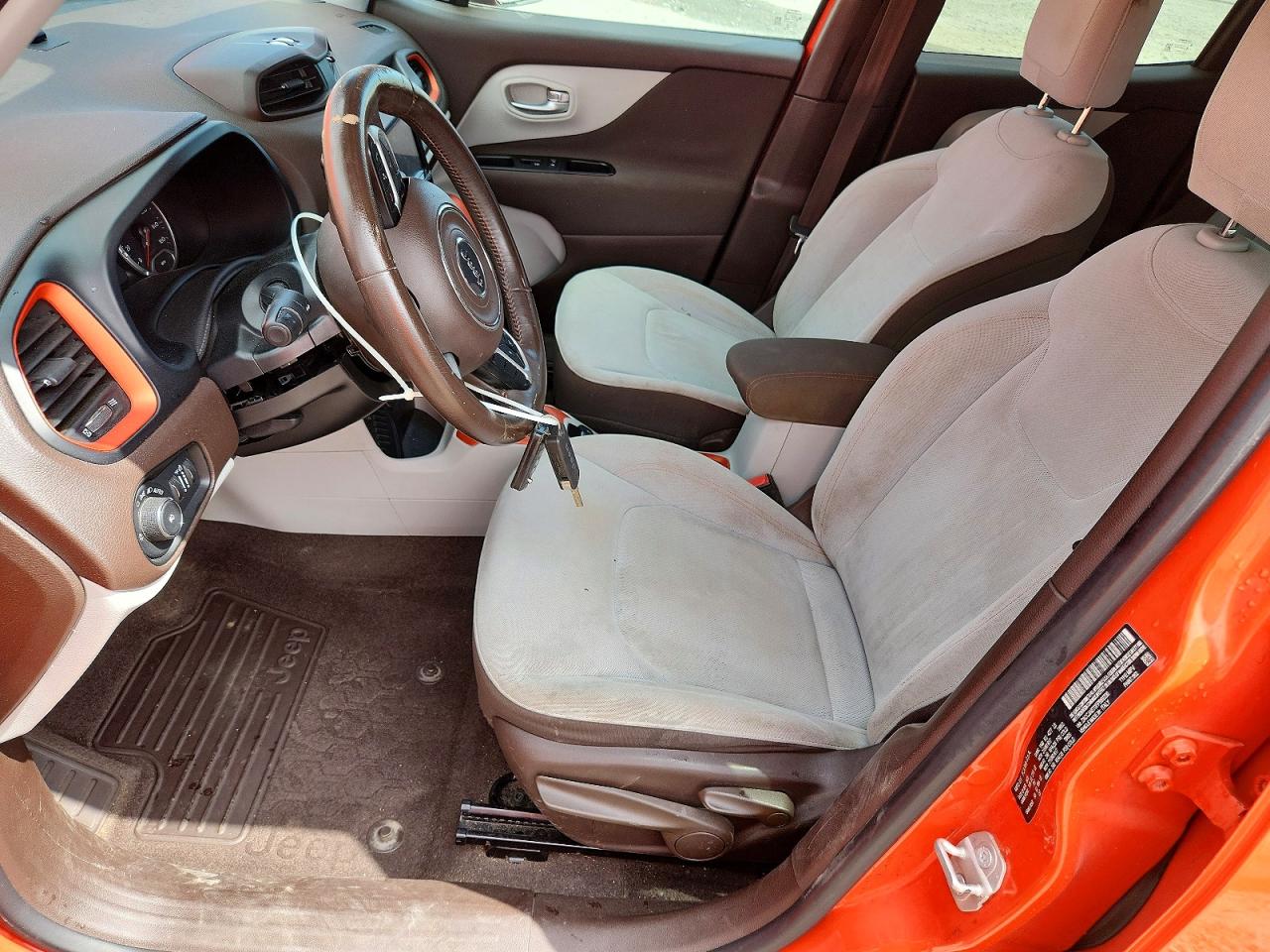 2015 JEEP RENEGADE LATITUDE photo 13