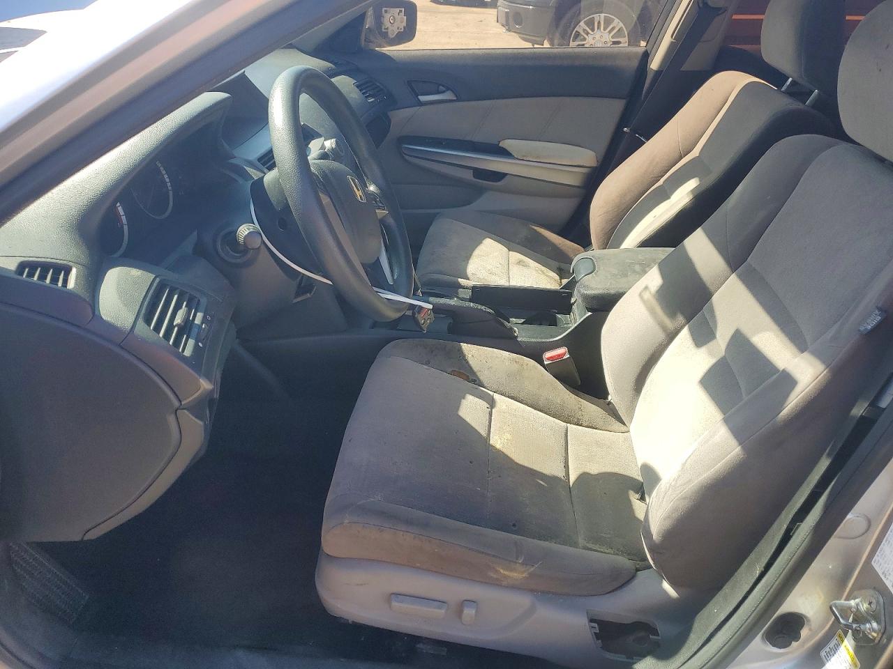 2009 HONDA ACCORD LXP photo 13