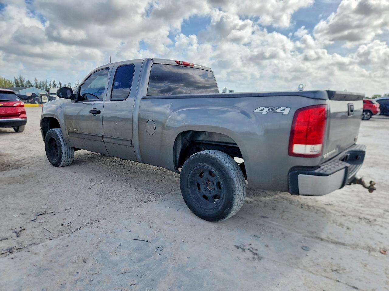 2008 GMC SIERRA K1500 photo 3