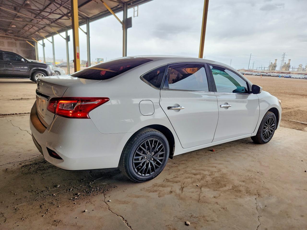 2018 NISSAN SENTRA S photo 5