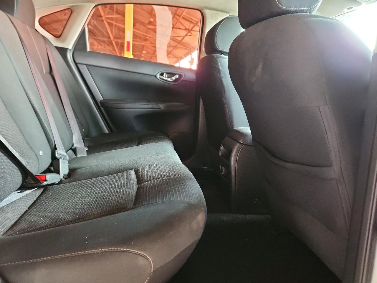 2018 NISSAN SENTRA S photo 19