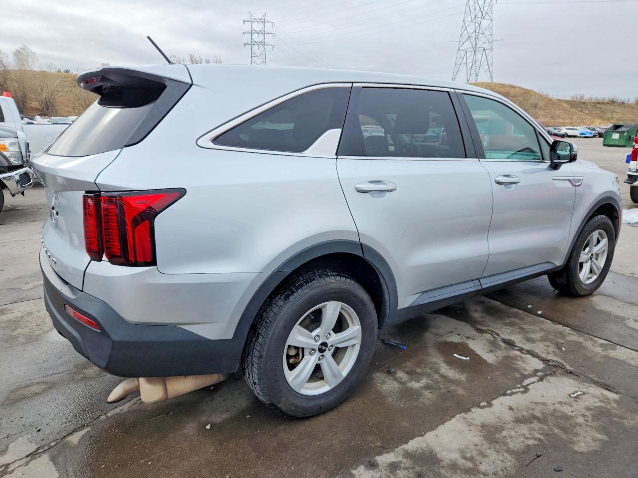 2022 KIA SORENTO LX photo 7
