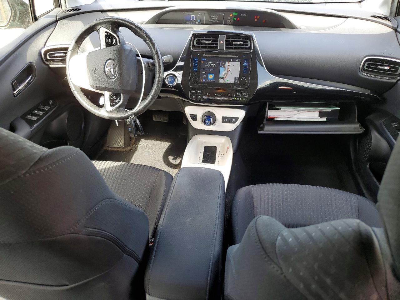 2016 TOYOTA PRIUS THREE photo 15