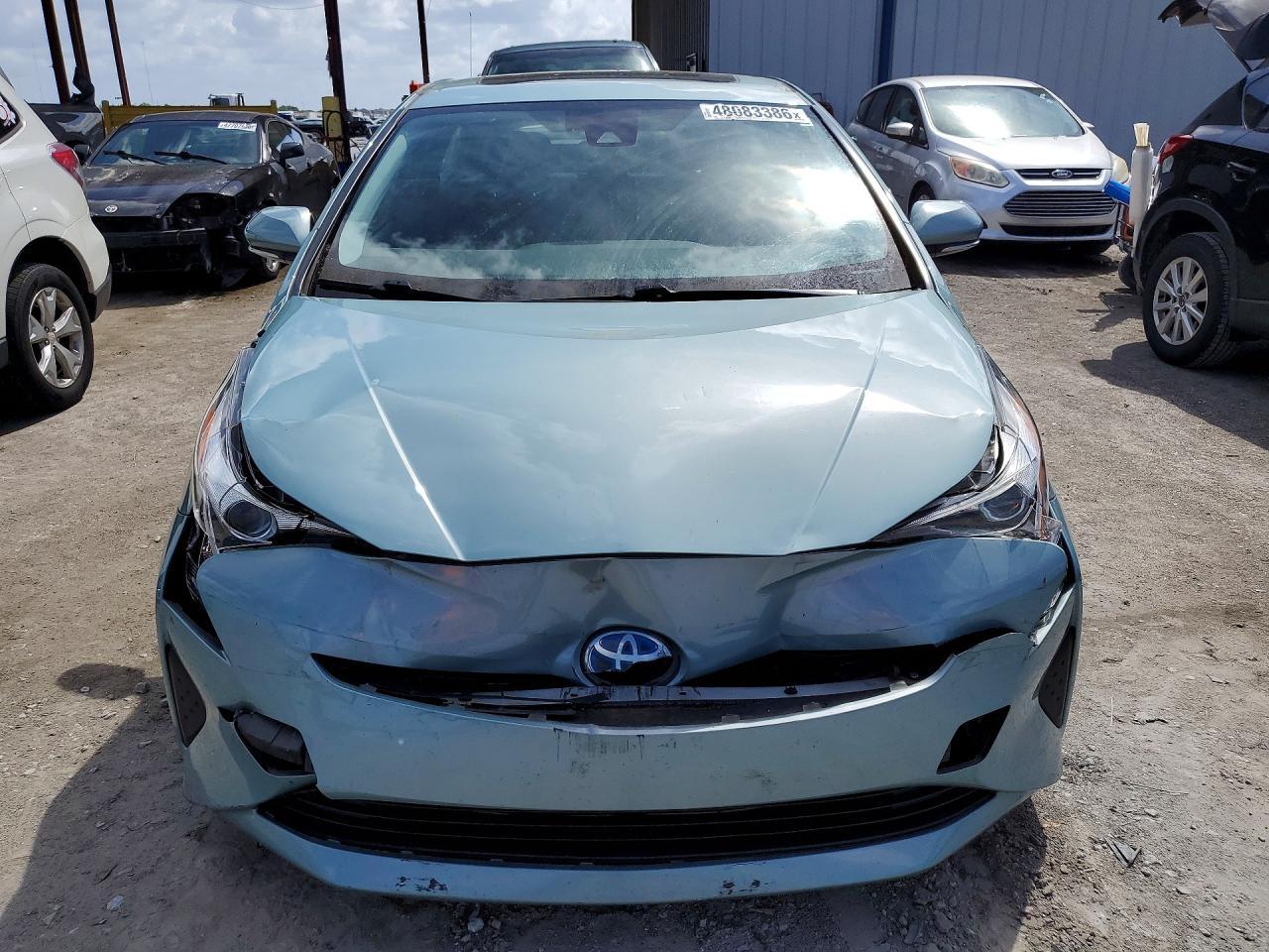 2016 TOYOTA PRIUS THREE photo 9