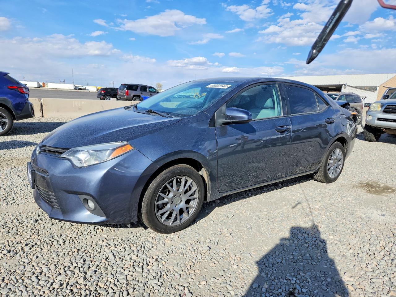 2015 TOYOTA COROLLA