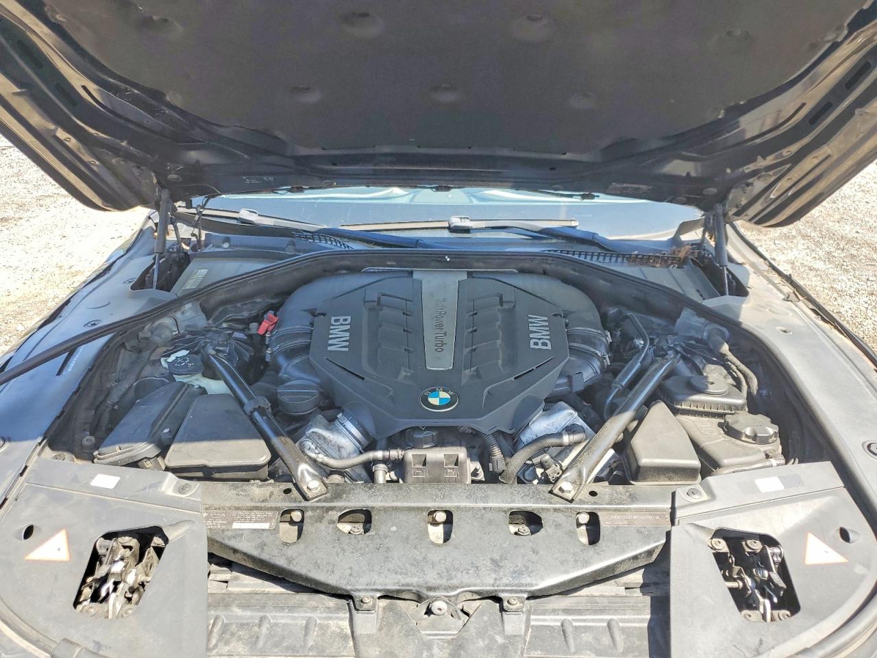2012 BMW 750 LXI photo 11