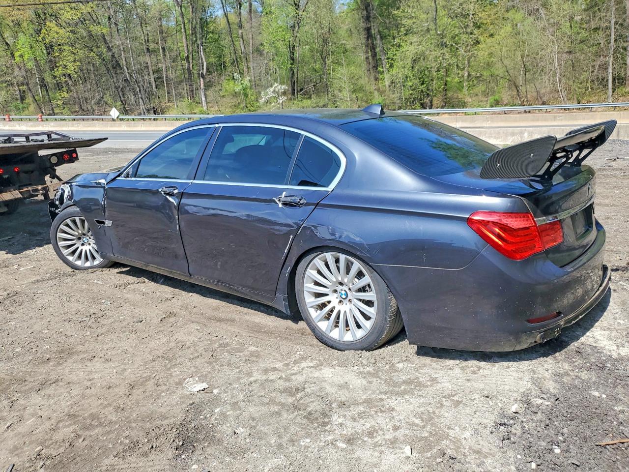 2012 BMW 750 LXI photo 2