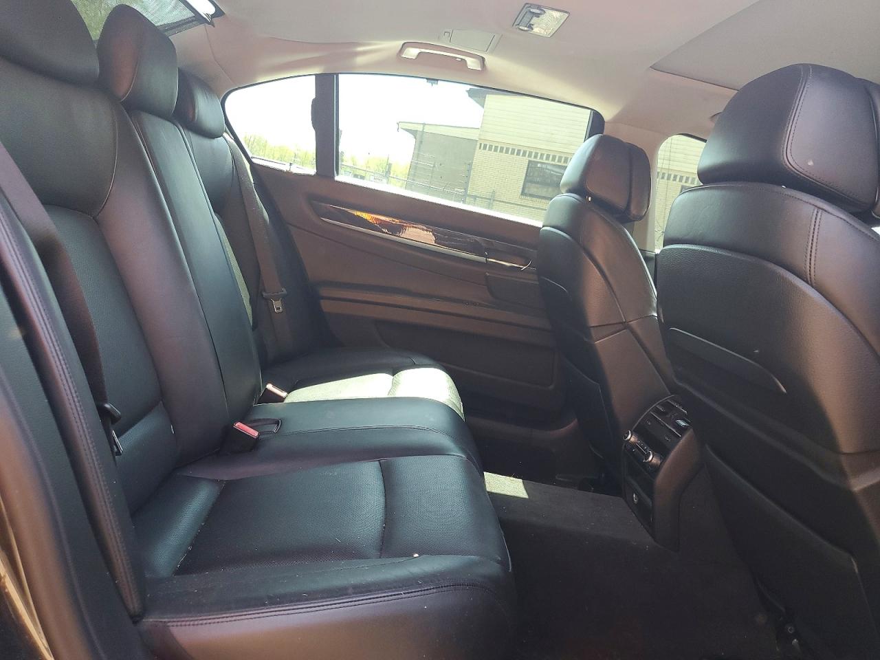 2012 BMW 750 LXI photo 10