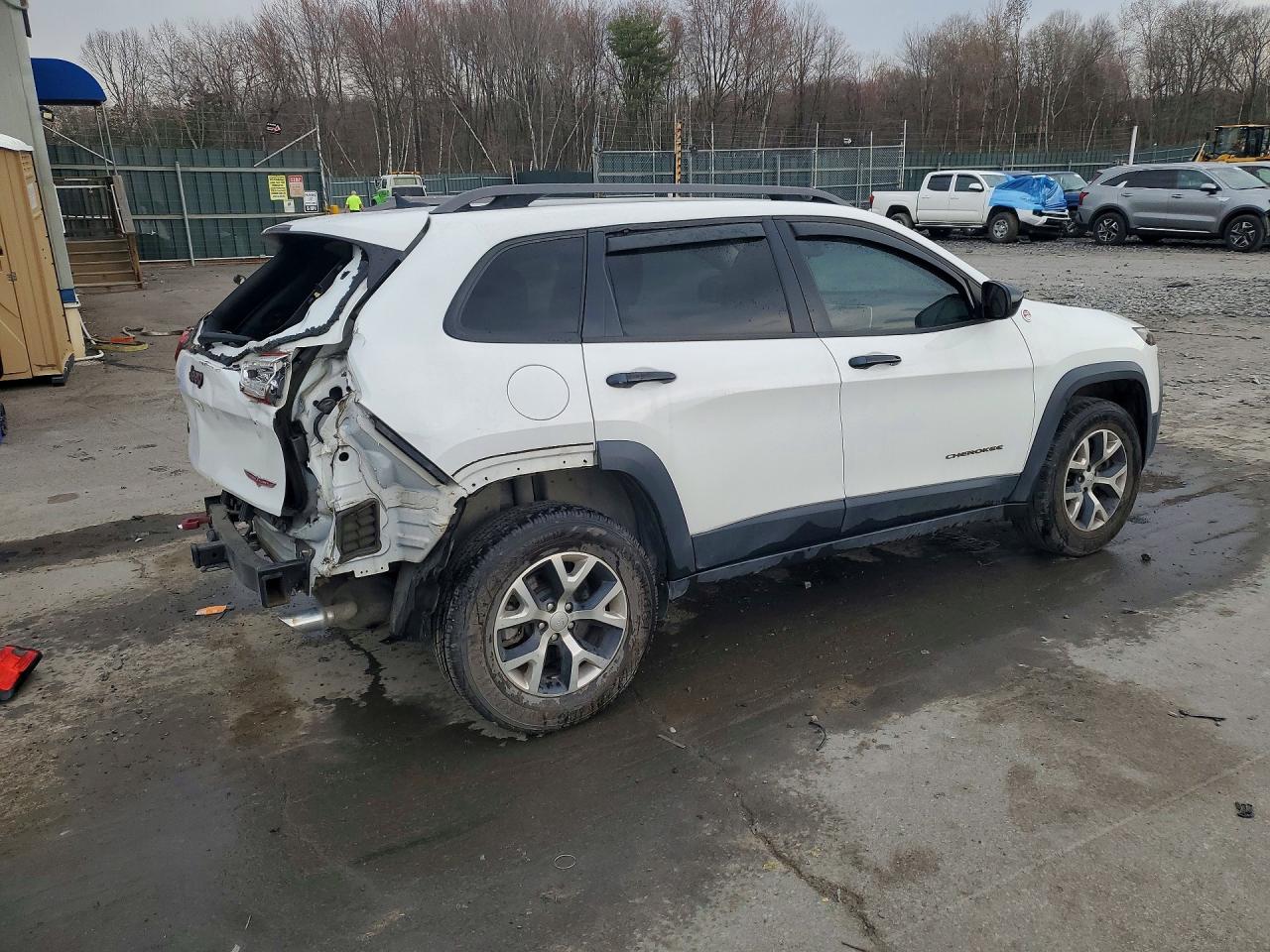 2015 JEEP CHEROKEE TRAILHAWK photo 5