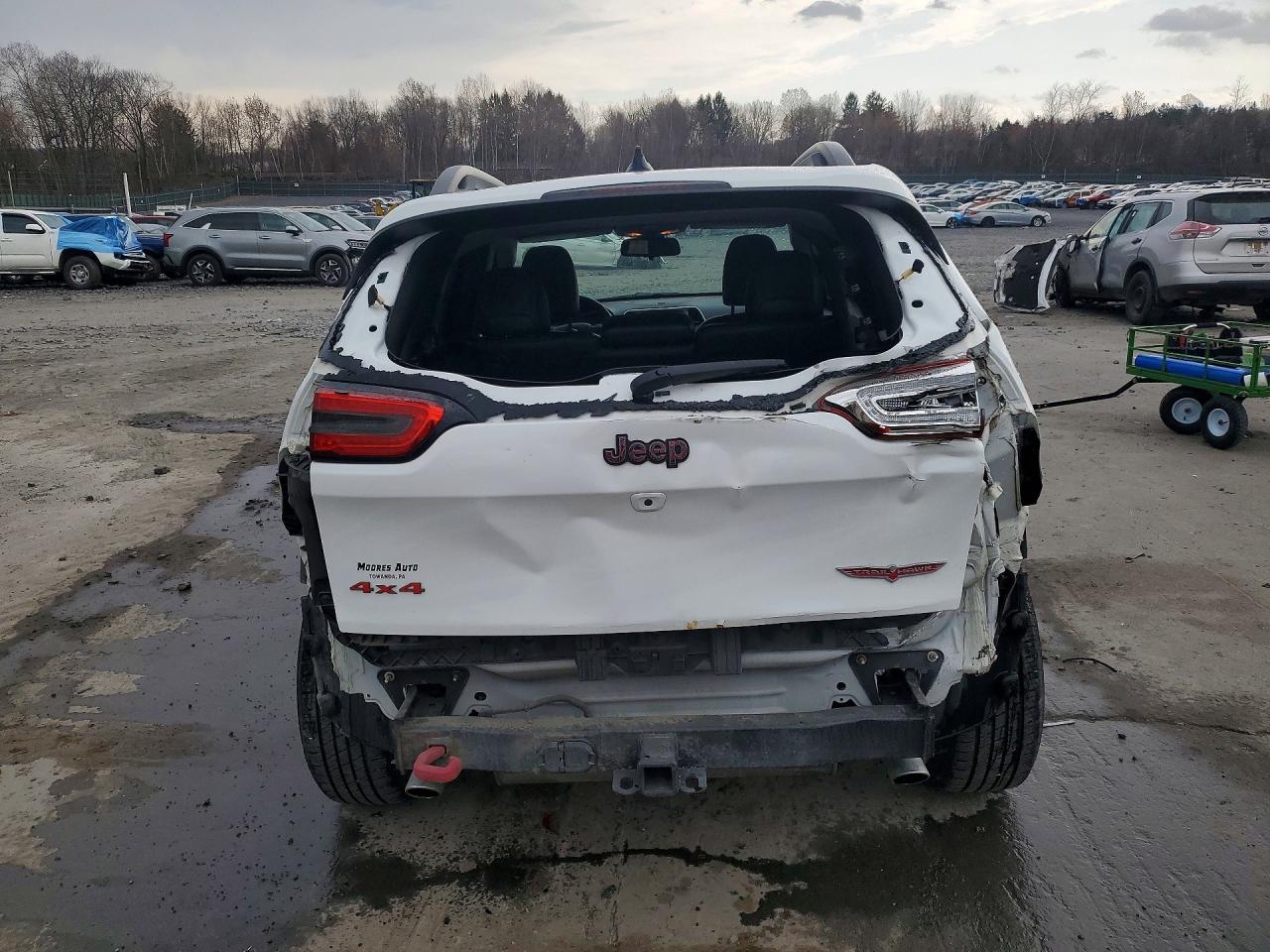 2015 JEEP CHEROKEE TRAILHAWK photo 11