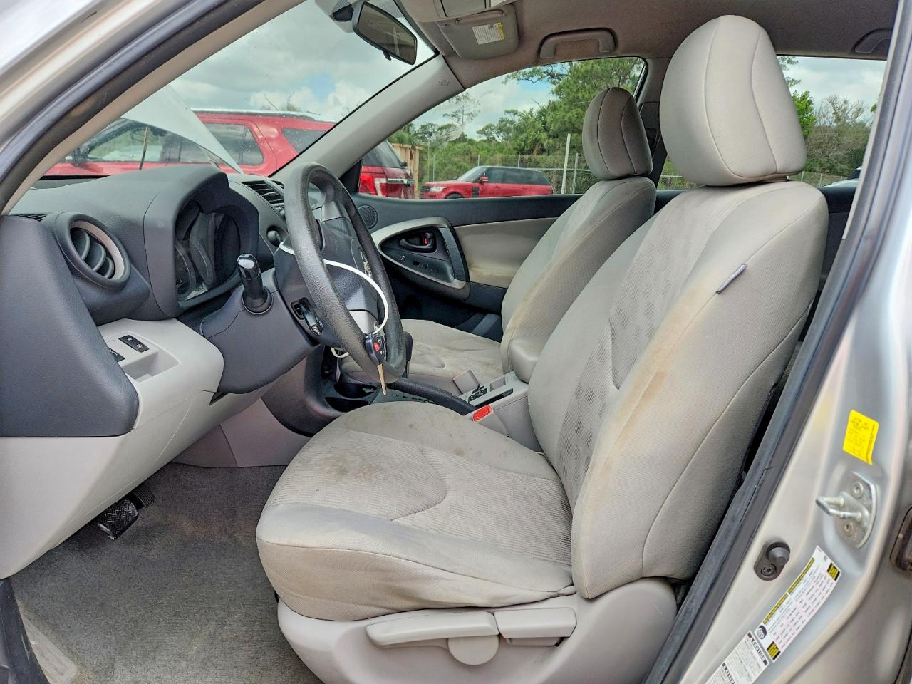 2010 TOYOTA RAV4 BASE photo 7