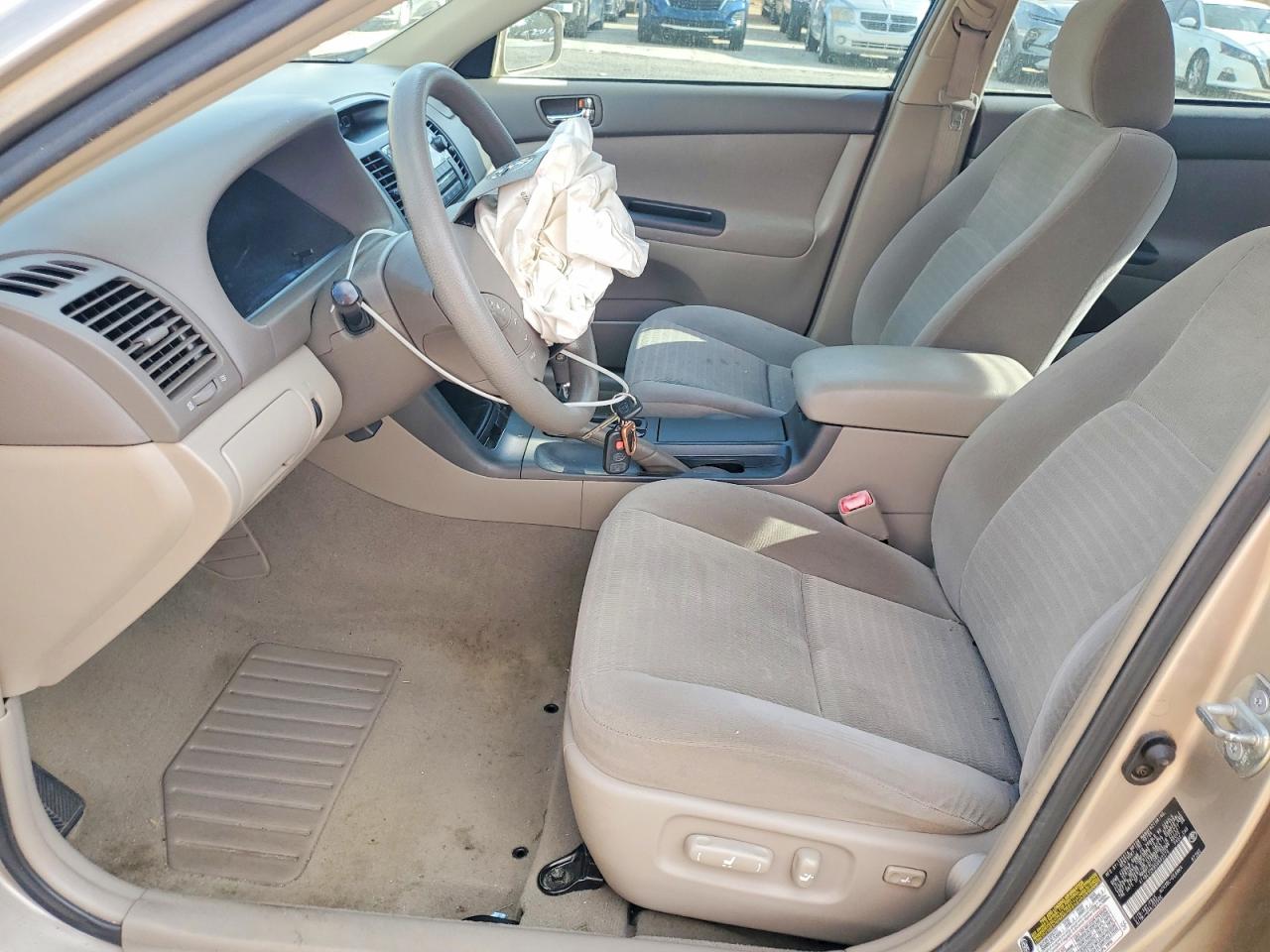 2005 TOYOTA CAMRY LE photo 7