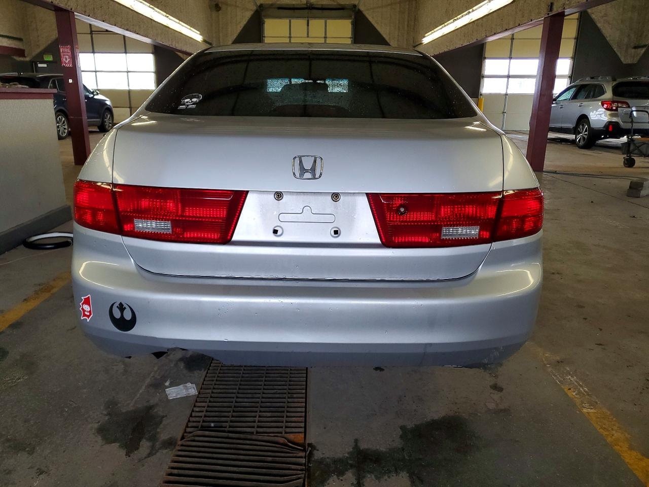 2005 HONDA ACCORD LX photo 11