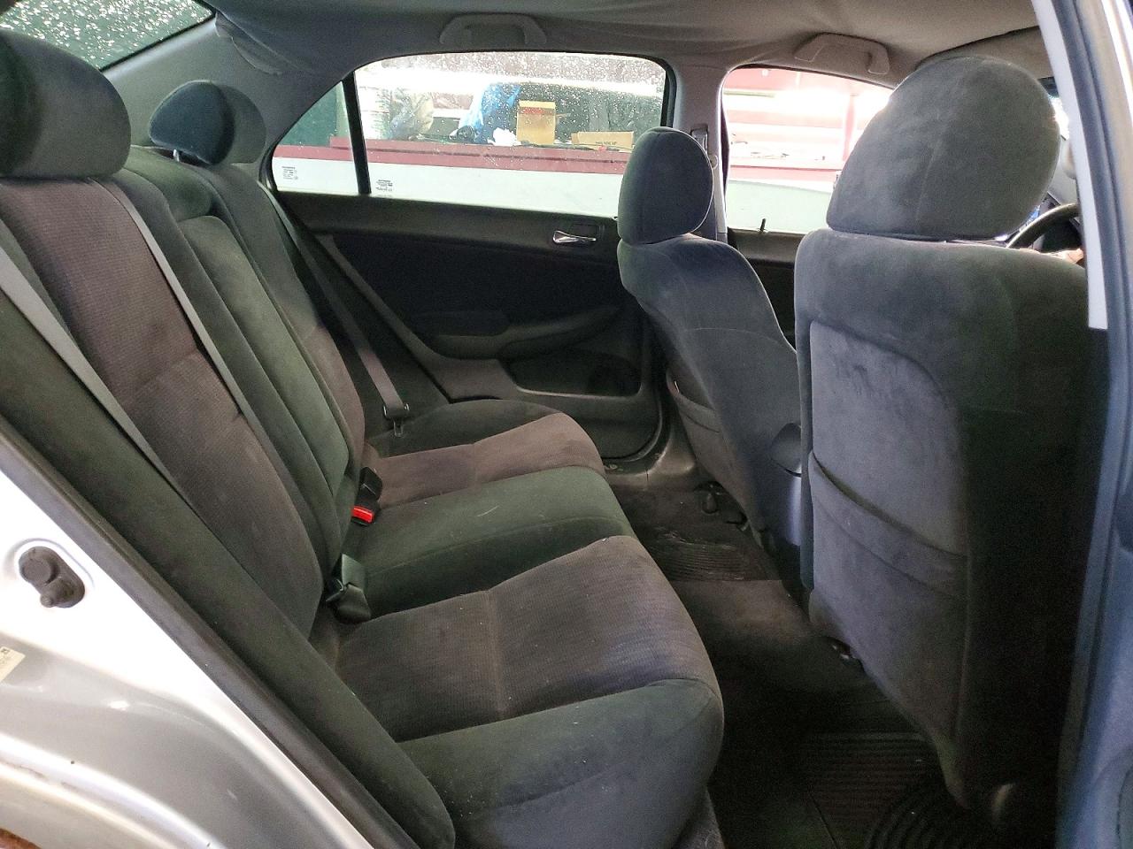 2005 HONDA ACCORD LX photo 19
