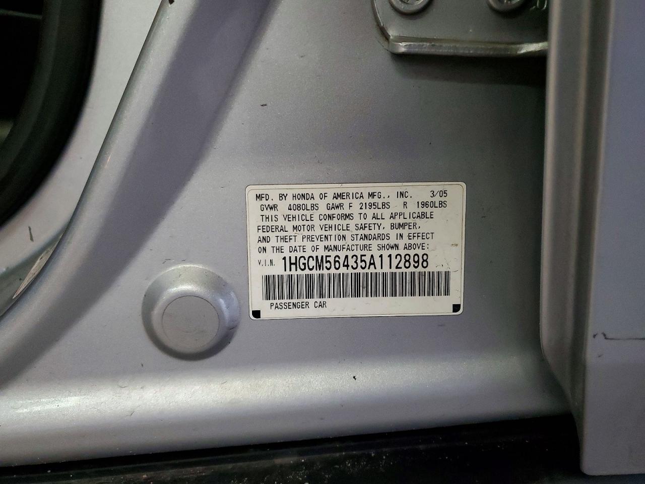 2005 HONDA ACCORD LX photo 23