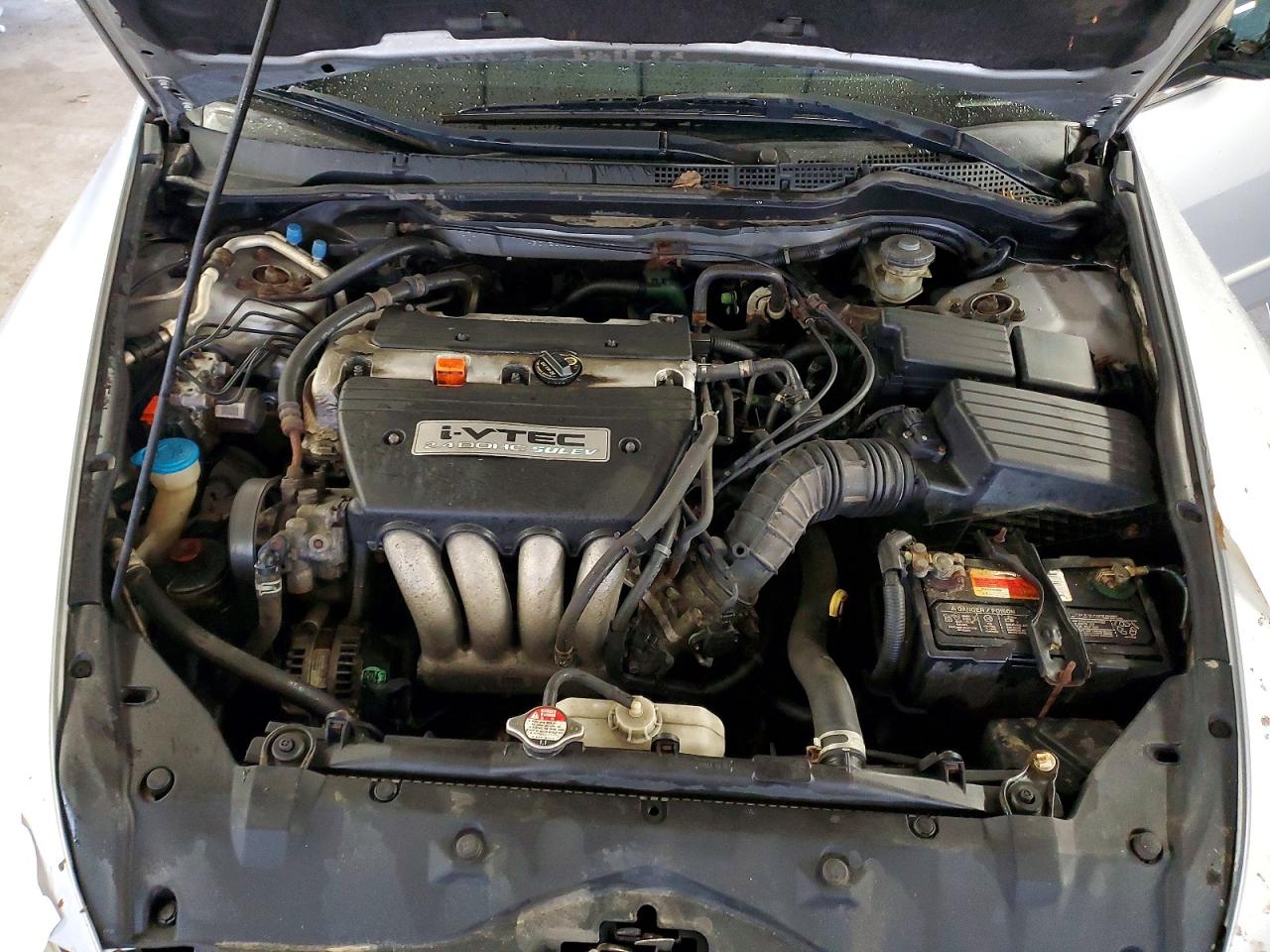 2005 HONDA ACCORD LX photo 21