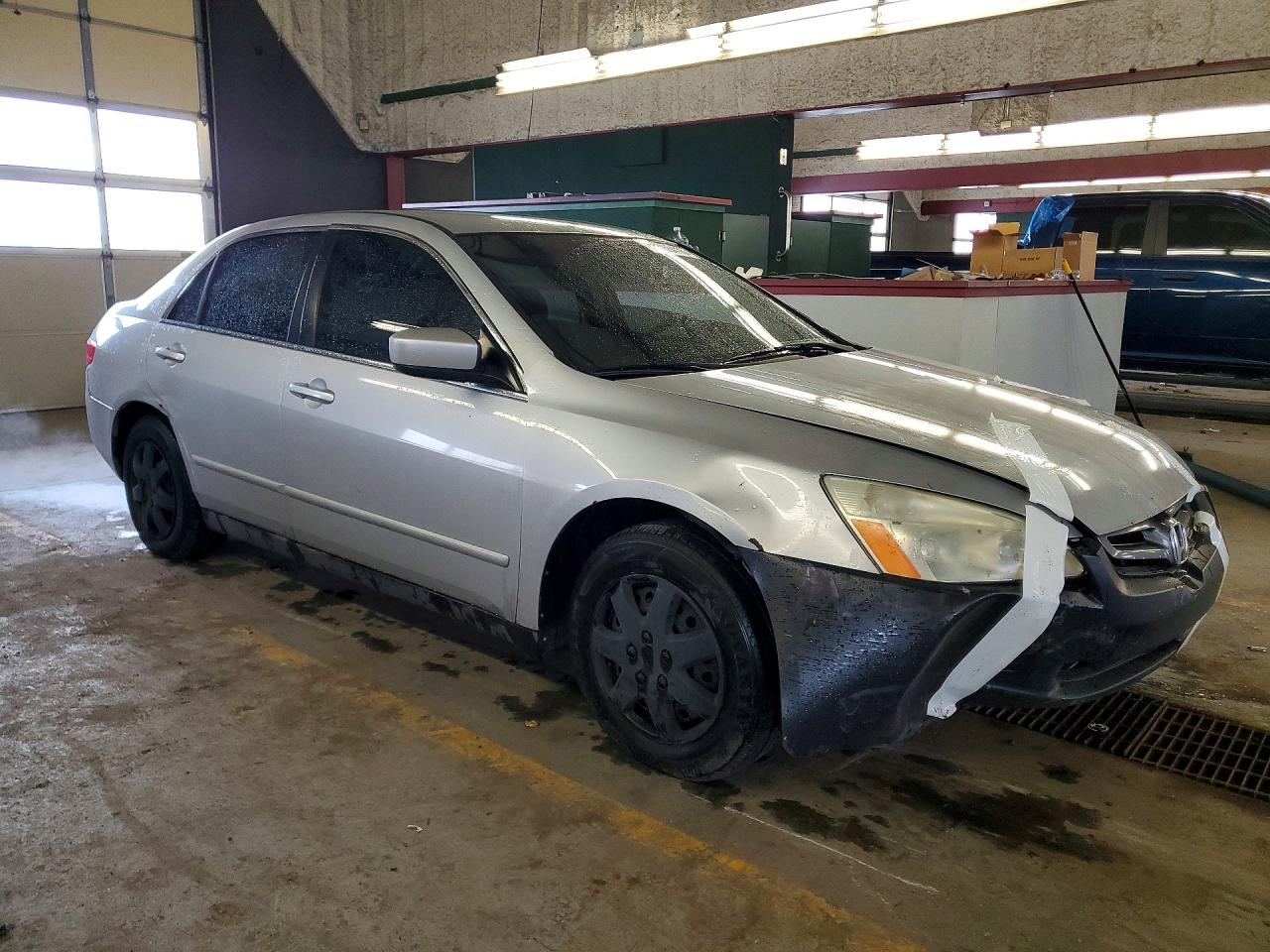 2005 HONDA ACCORD LX photo 7