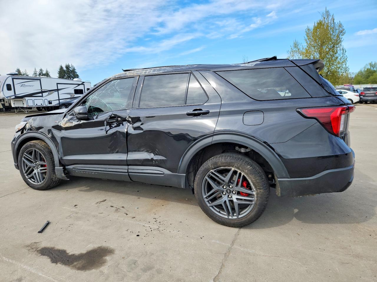 2025 FORD EXPLORER ST-LINE photo 3