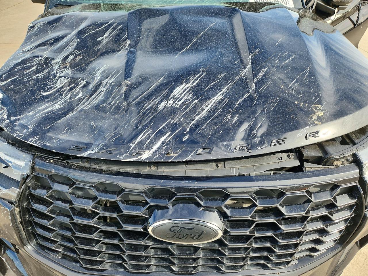 2025 FORD EXPLORER ST-LINE photo 21