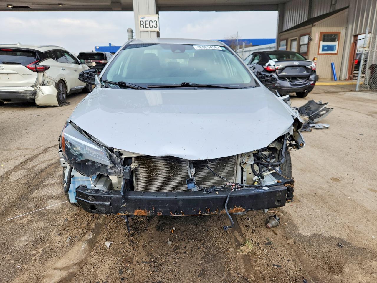 2018 TOYOTA COROLLA LE photo 9