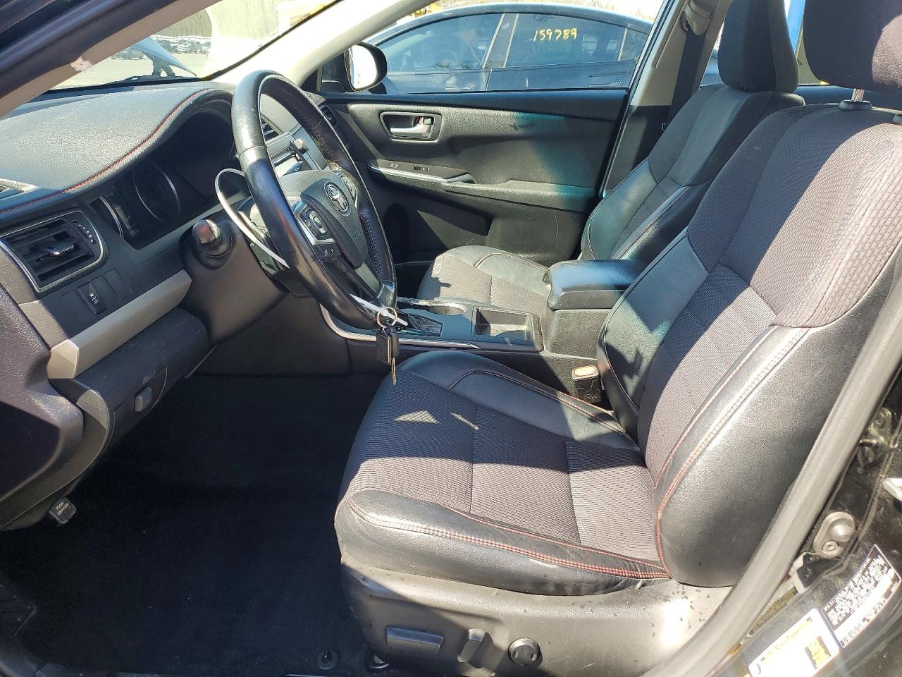 2017 TOYOTA CAMRY SE photo 13