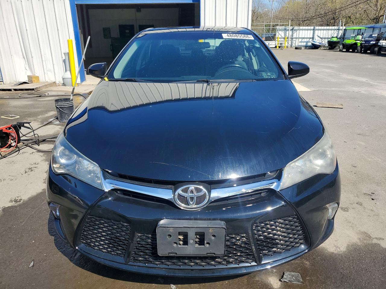 2017 TOYOTA CAMRY SE photo 9