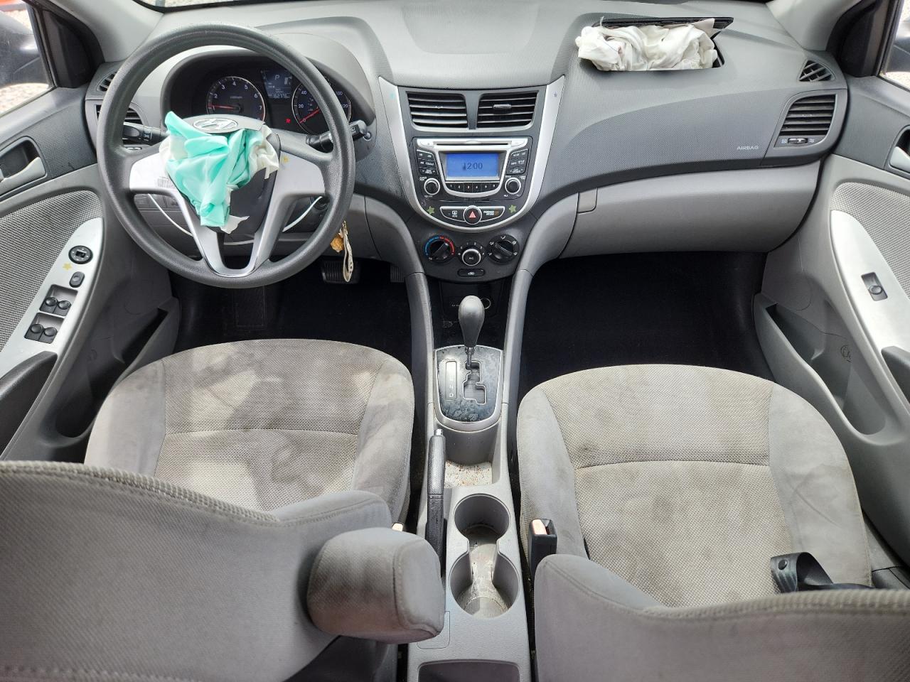 2012 HYUNDAI ACCENT GLS photo 22