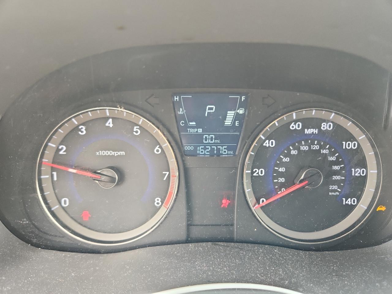 2012 HYUNDAI ACCENT GLS photo 25