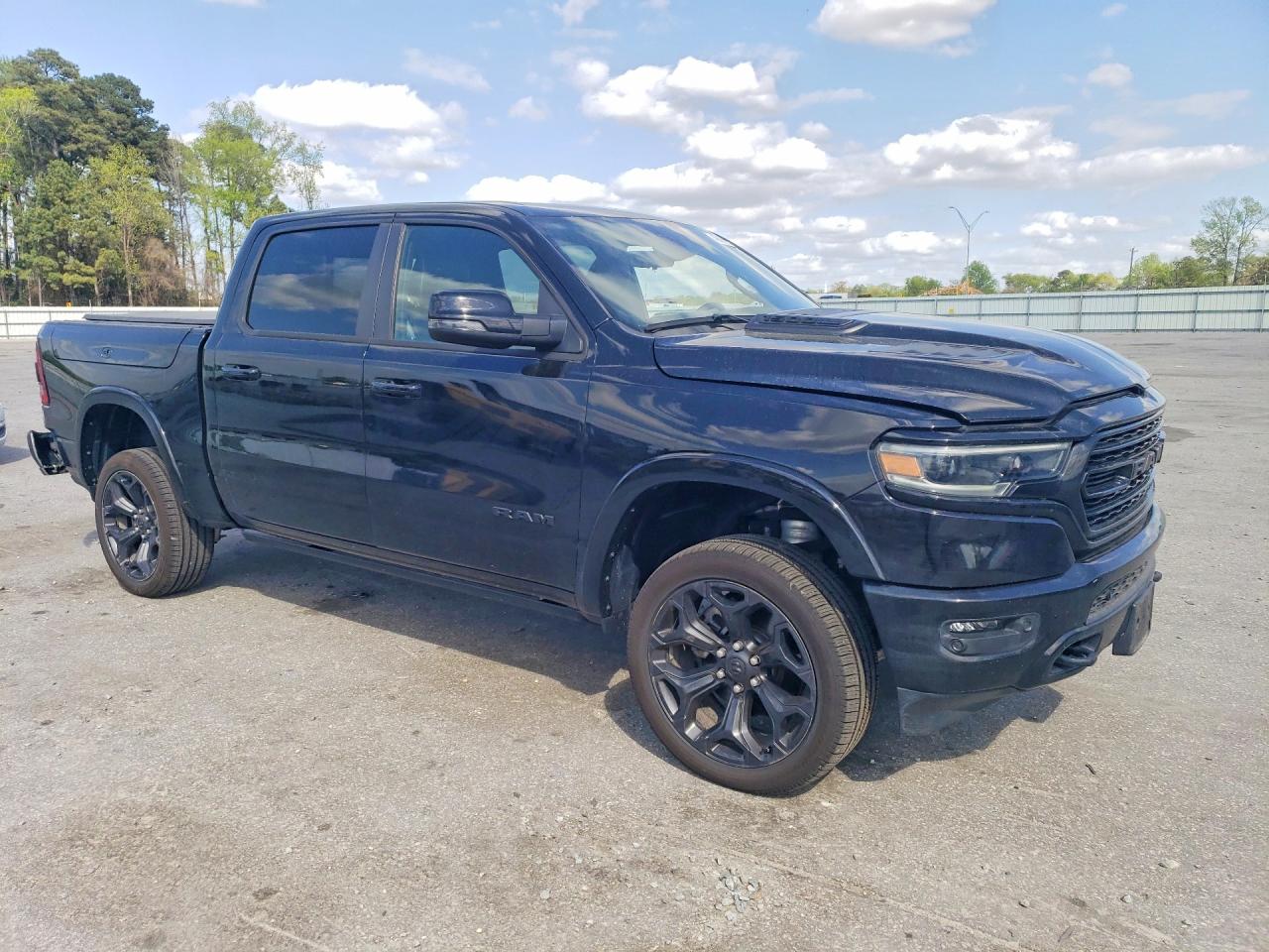 2023 RAM 1500 photo 10
