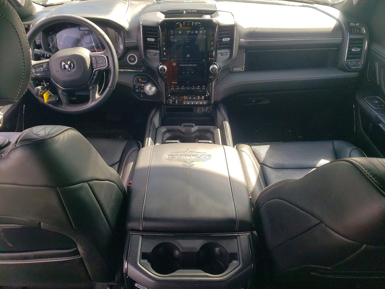 2023 RAM 1500 photo 22